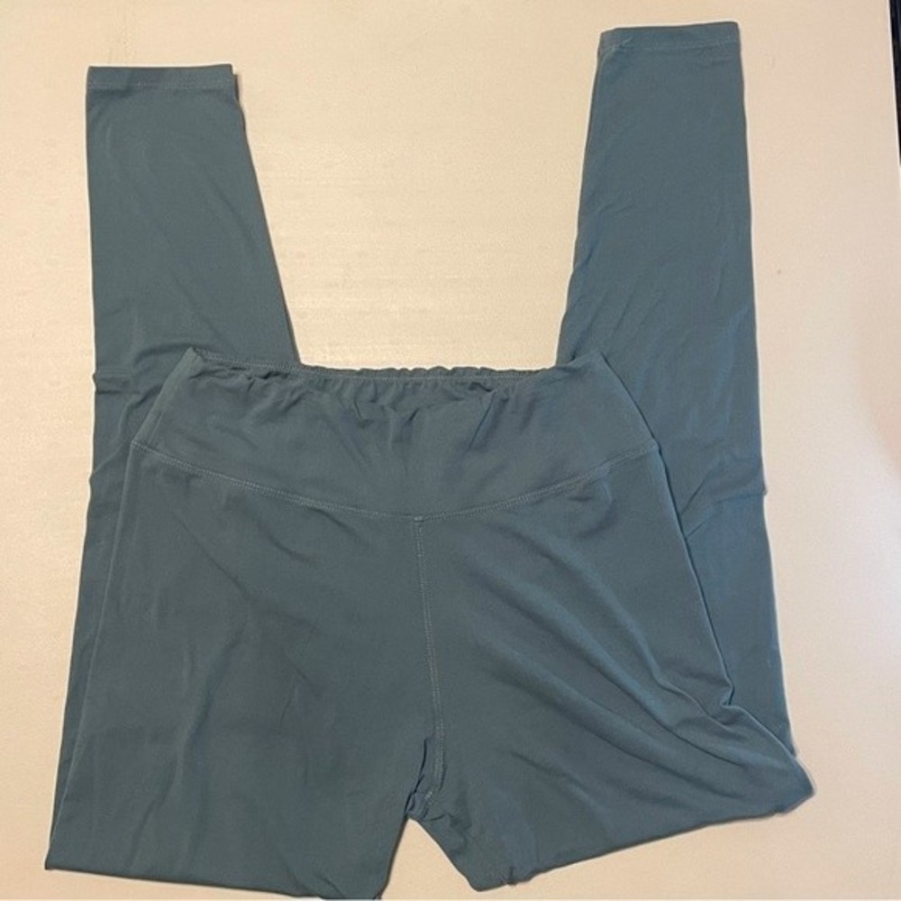 Buttery soft leggings - OS Plus